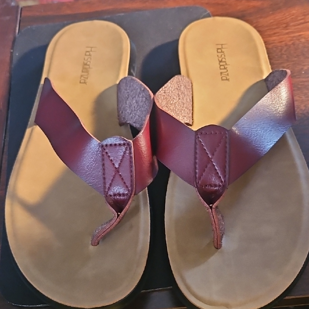 Brown Minimalist Flat Sandals